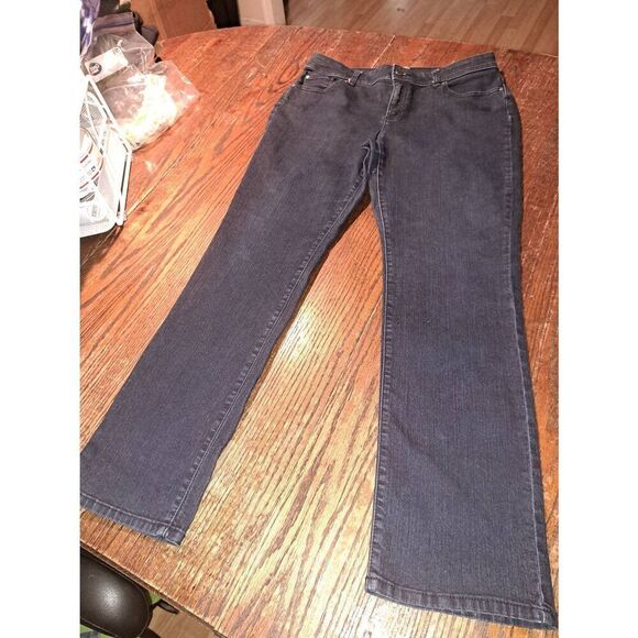 Chico’s Size 1 Short (M/8) Blue Fabulously Slimming Jeans Denim Casual Pants - Picture 1 of 3